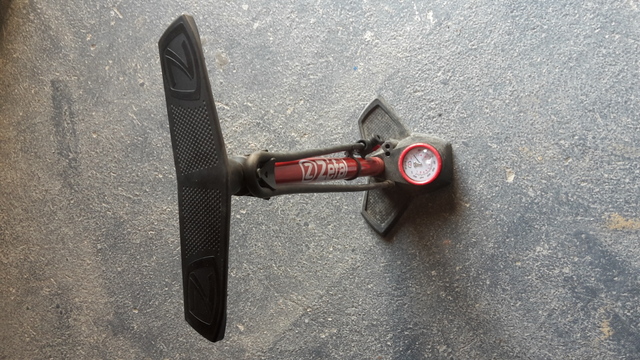 Pompe à pied
