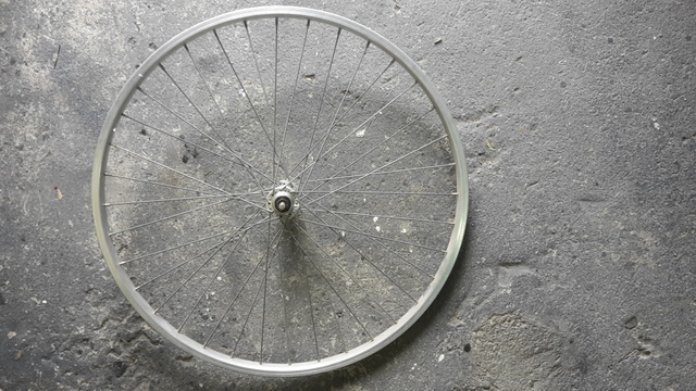 Roue avant
